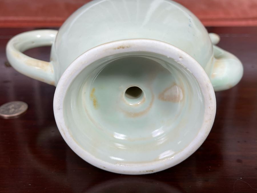 Vintage Asian Porcelain Teapot 7W X 4D X 6H [Photo 9]