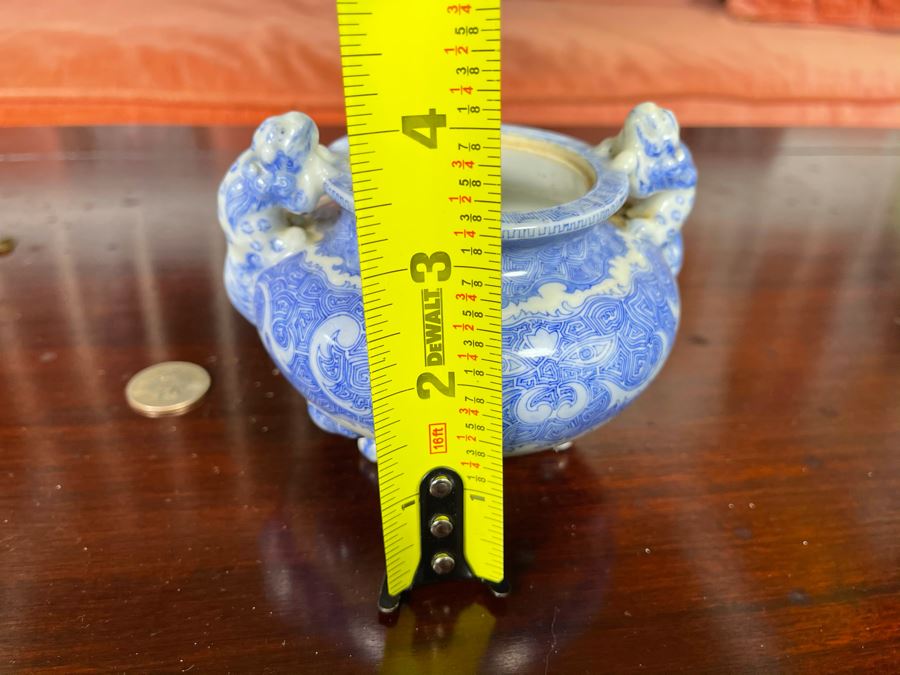 Chinese Porcelain Footed Bowl 5W X 3H [Photo 9]