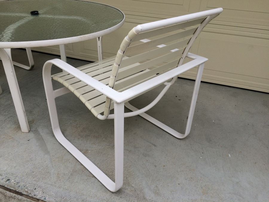 Brown Jordan Table with 2 Brown Jordan Chairs [Photo 2]