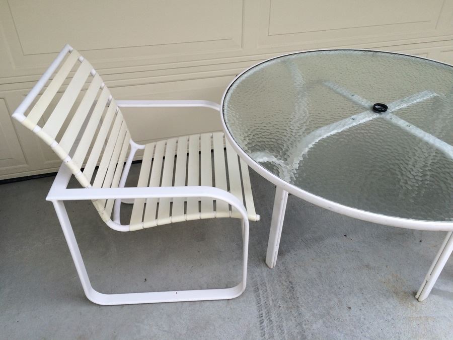 Brown Jordan Table with 2 Brown Jordan Chairs [Photo 10]