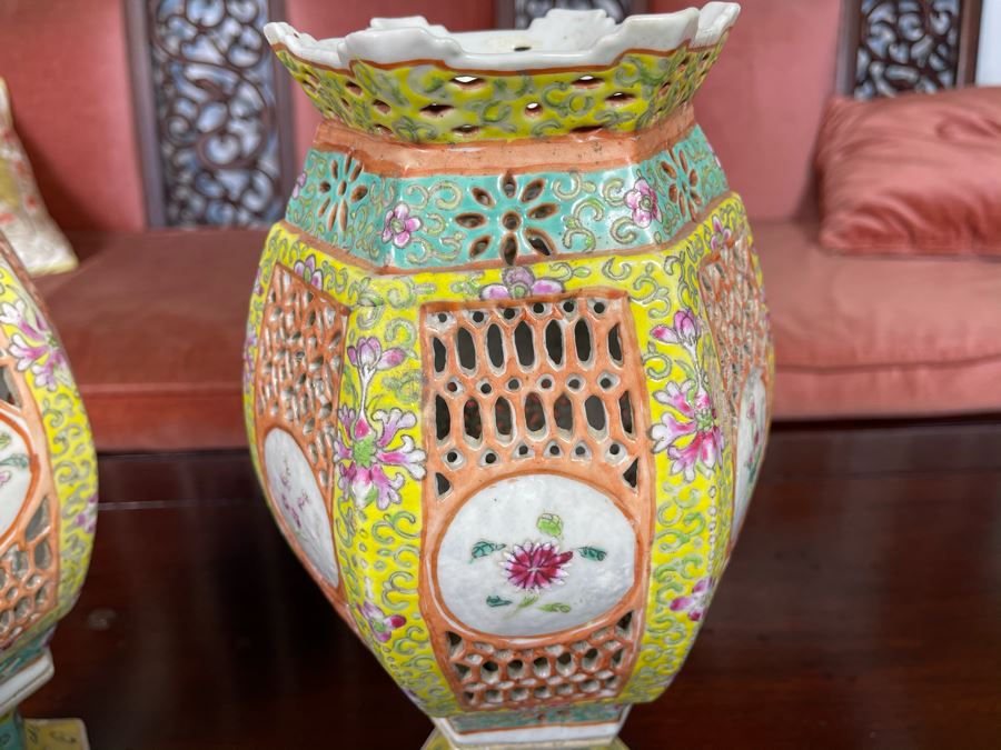 Pair Of Vintage Chinese Porcelain Wedding Lanterns Lamps 12H [Photo 8]