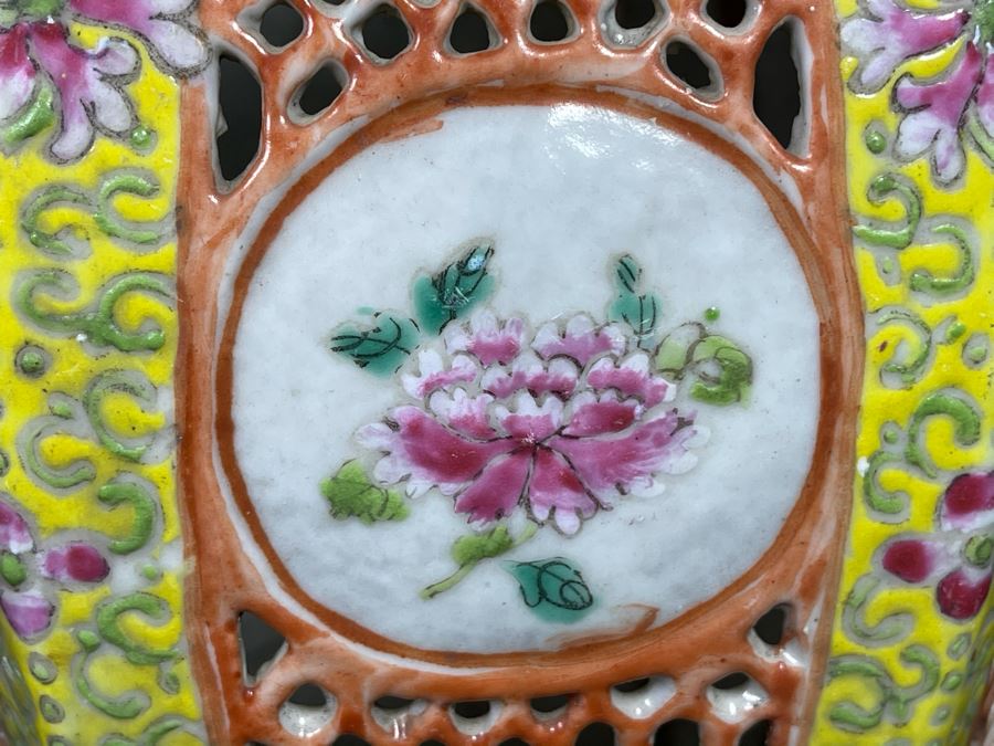 Pair Of Vintage Chinese Porcelain Wedding Lanterns Lamps 12H [Photo 15]