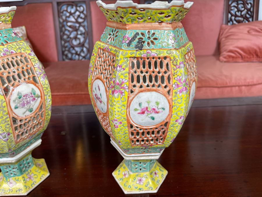 Pair Of Vintage Chinese Porcelain Wedding Lanterns Lamps 12H [Photo 19]