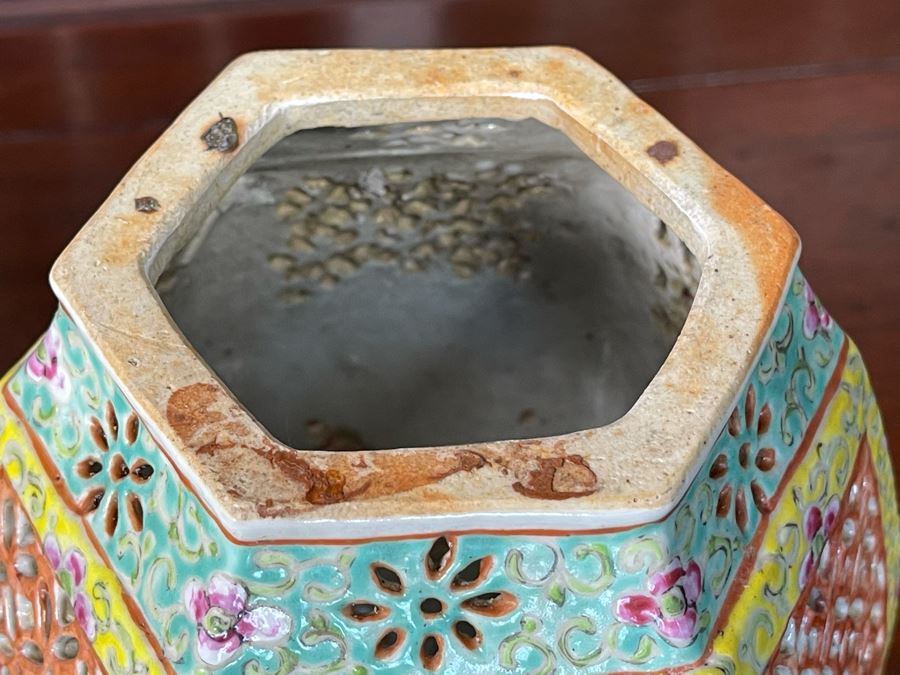 Pair Of Vintage Chinese Porcelain Wedding Lanterns Lamps 12H [Photo 27]