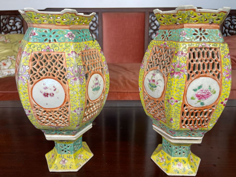 Pair Of Vintage Chinese Porcelain Wedding Lanterns Lamps 12H [Photo 13]