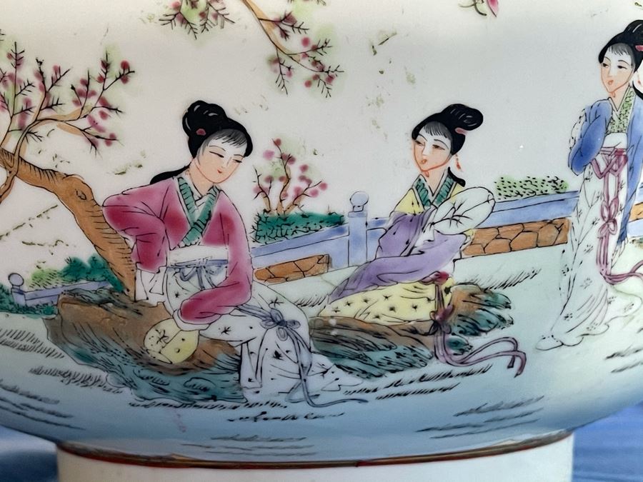 Vintage Chinese Famille Rose Bowl 14R With Matching Cups (Apx 34 Cups) [Photo 19]