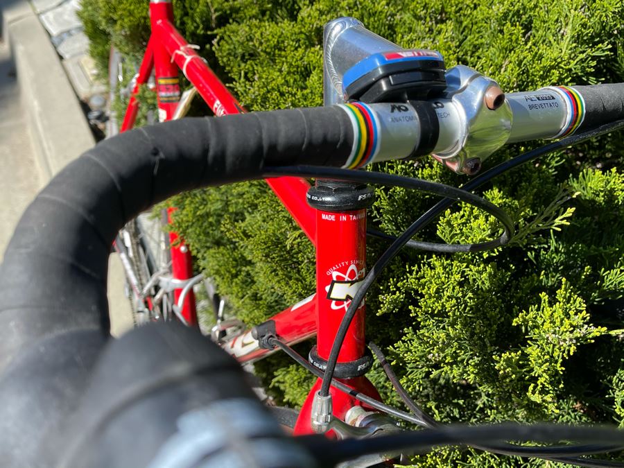 KHS Flite 300 Reynolds Racing Road Bike [Photo 9]