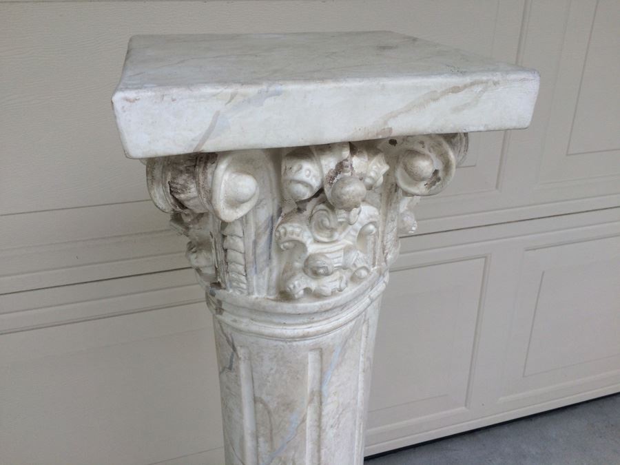 Plaster Column Stand [Photo 2]