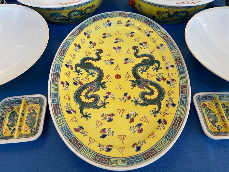 Large Chinese Porcelain China Set With Dragon Design [Photo 3]
