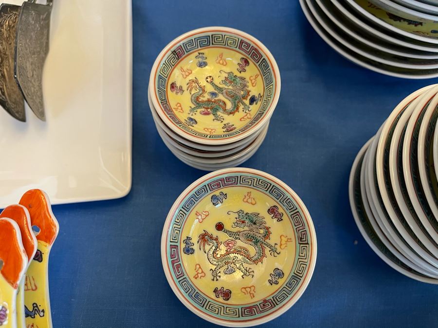 Large Chinese Porcelain China Set With Dragon Design [Photo 22]