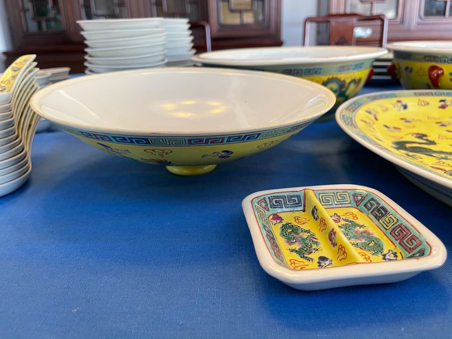 Large Chinese Porcelain China Set With Dragon Design [Photo 21]