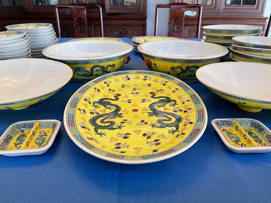 Large Chinese Porcelain China Set With Dragon Design [Photo 16]