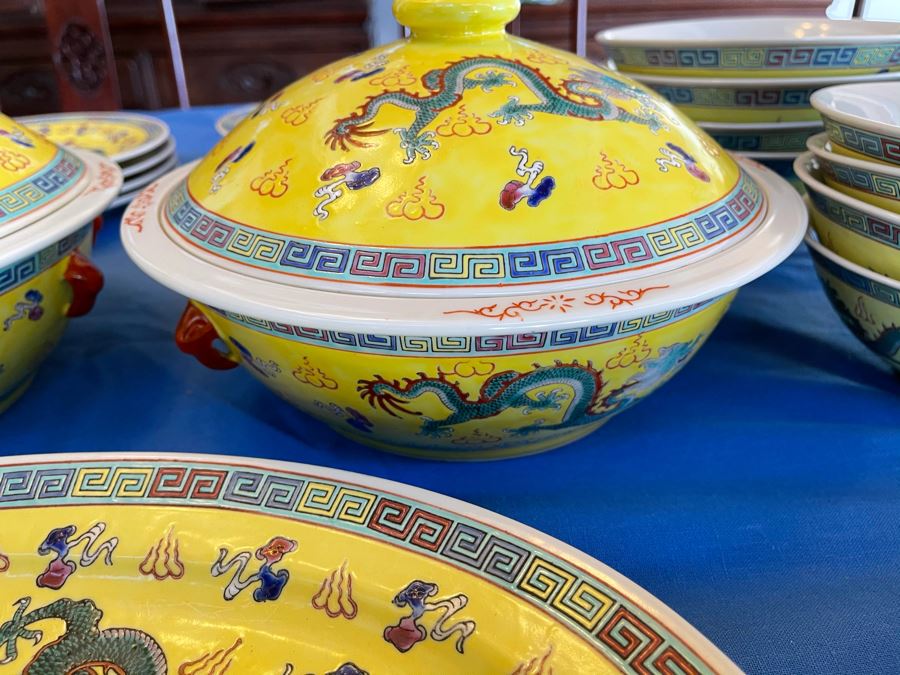 Large Chinese Porcelain China Set With Dragon Design [Photo 11]