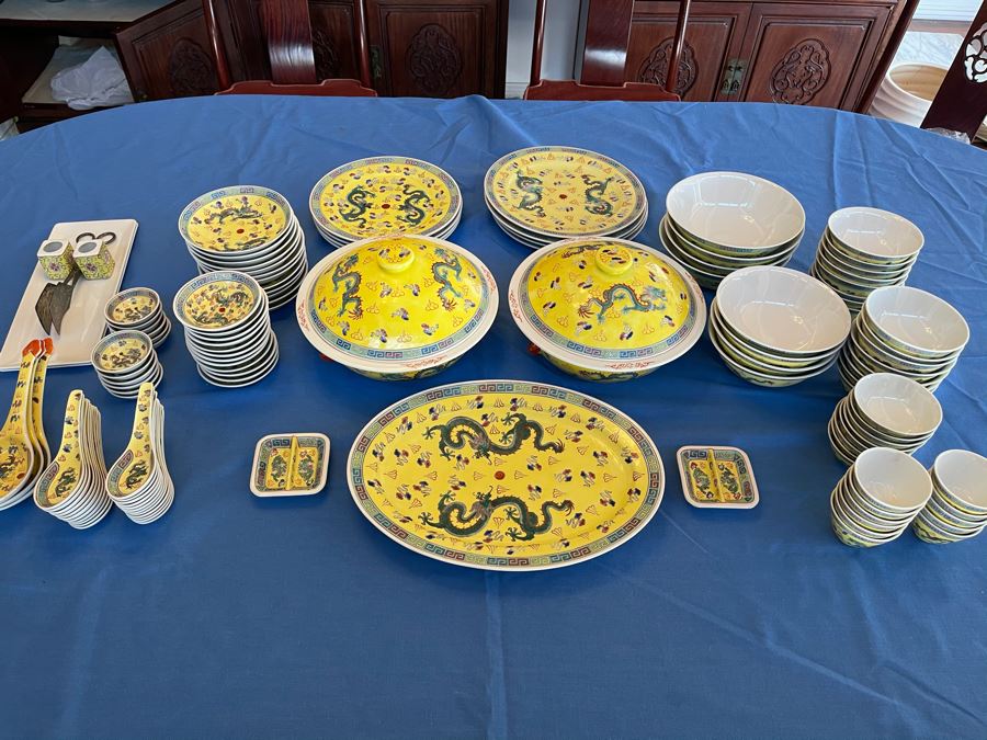Large Chinese Porcelain China Set With Dragon Design [Photo 6]