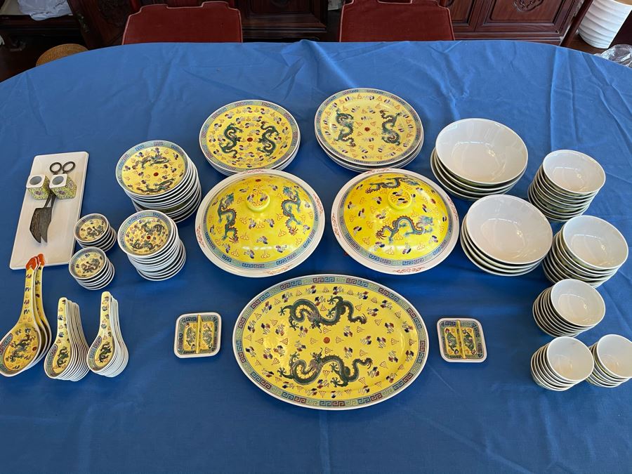 Large Chinese Porcelain China Set With Dragon Design [Photo 2]