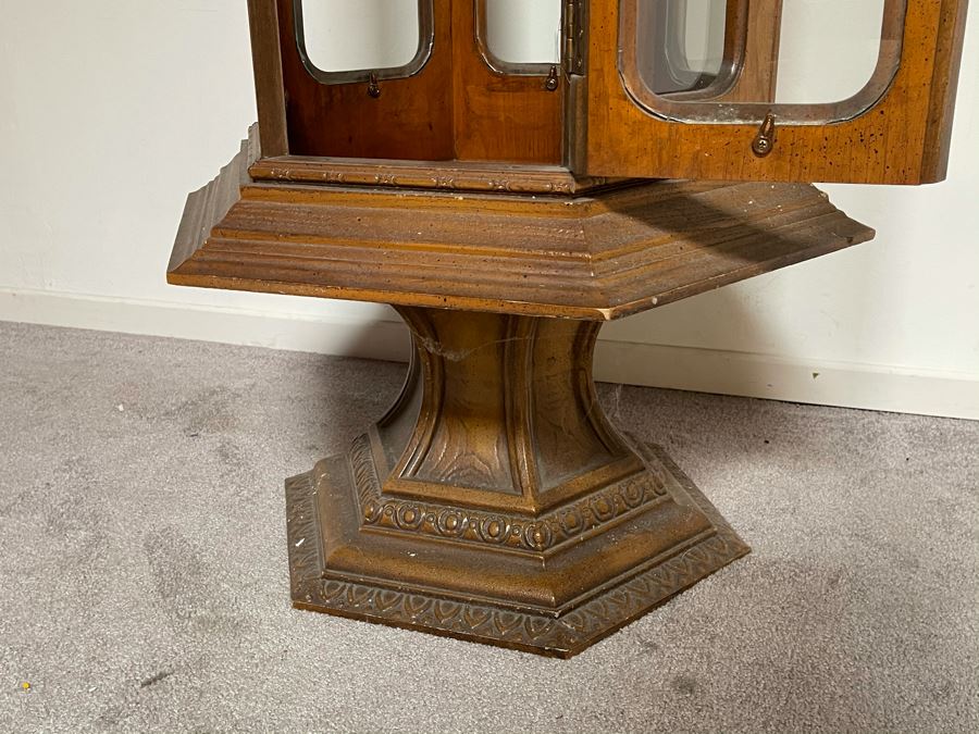 Vintage Wooden Curio Display Cabinet With Overhead Light [Photo 6]