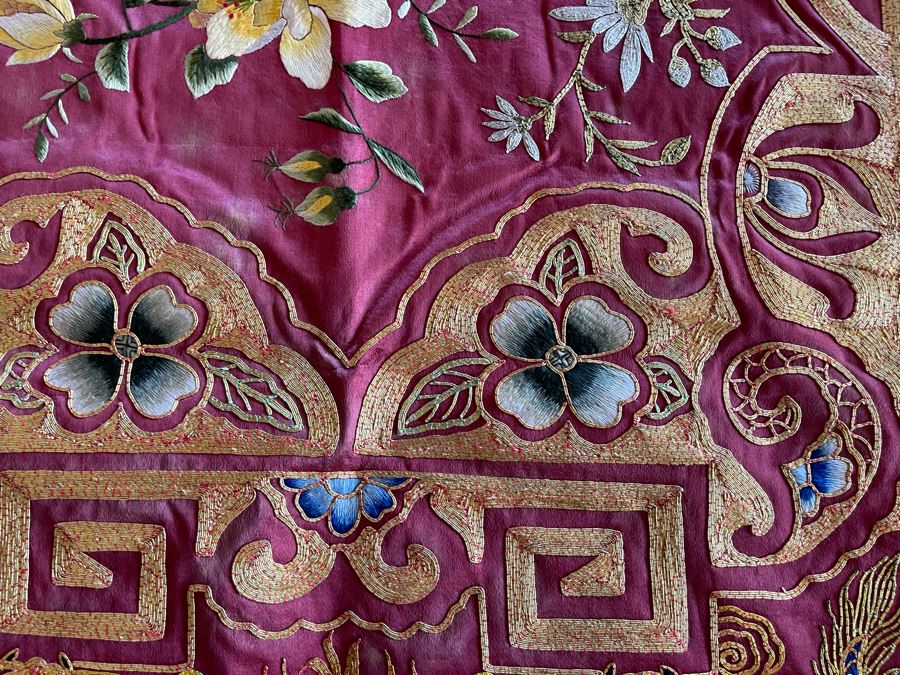 Chinese Embroidery Table Runner Featuring Dragons And Peacock 43 X 18 [Photo 8]