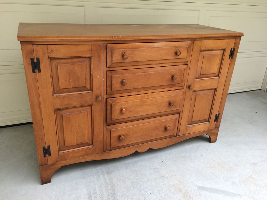 Wooden Sideboard [Photo 1]