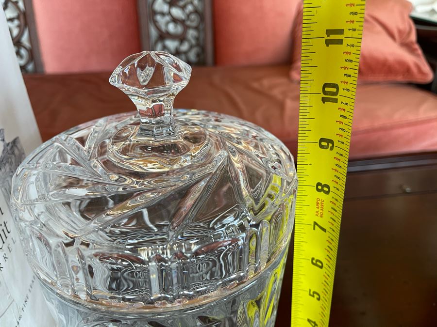 Toscany English Biscuit Barrel Crystal Jar 11'H [Photo 4]