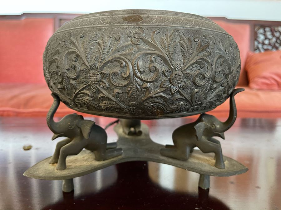 Vintage Bronze Bowl Supported By Three Elephants Stand Signed SHKL 10W X 6.75H [Photo 2]