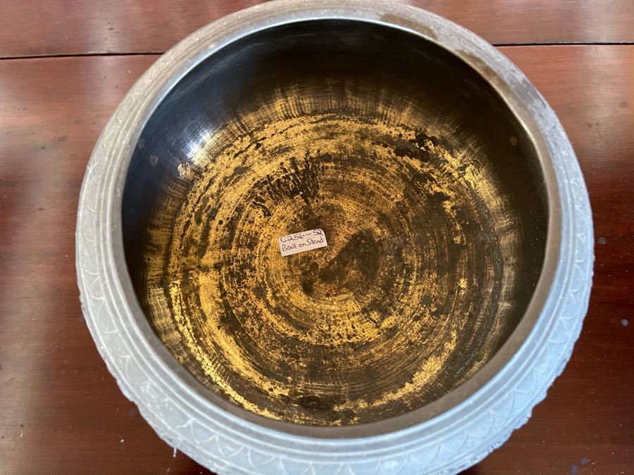 Vintage Bronze Bowl Supported By Three Elephants Stand Signed SHKL 10W X 6.75H [Photo 5]