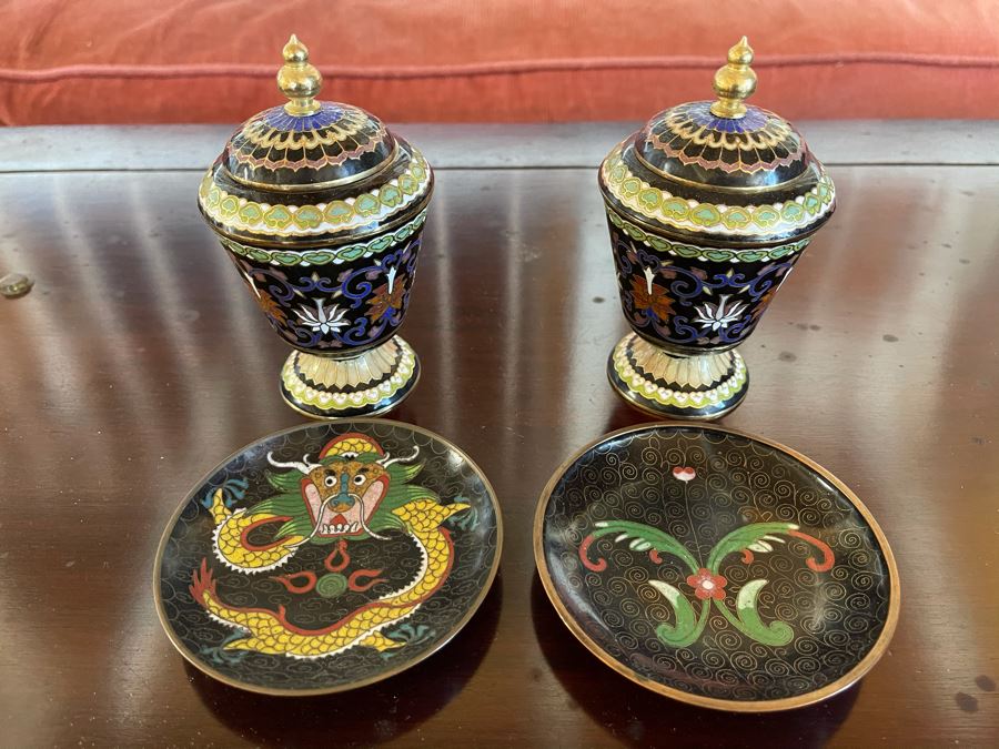 Vintage Chinese Cloisonne Pair Of Footed Lidded Jars 4.5H And Pair Of Dishes Trays 3.5R [Photo 3]