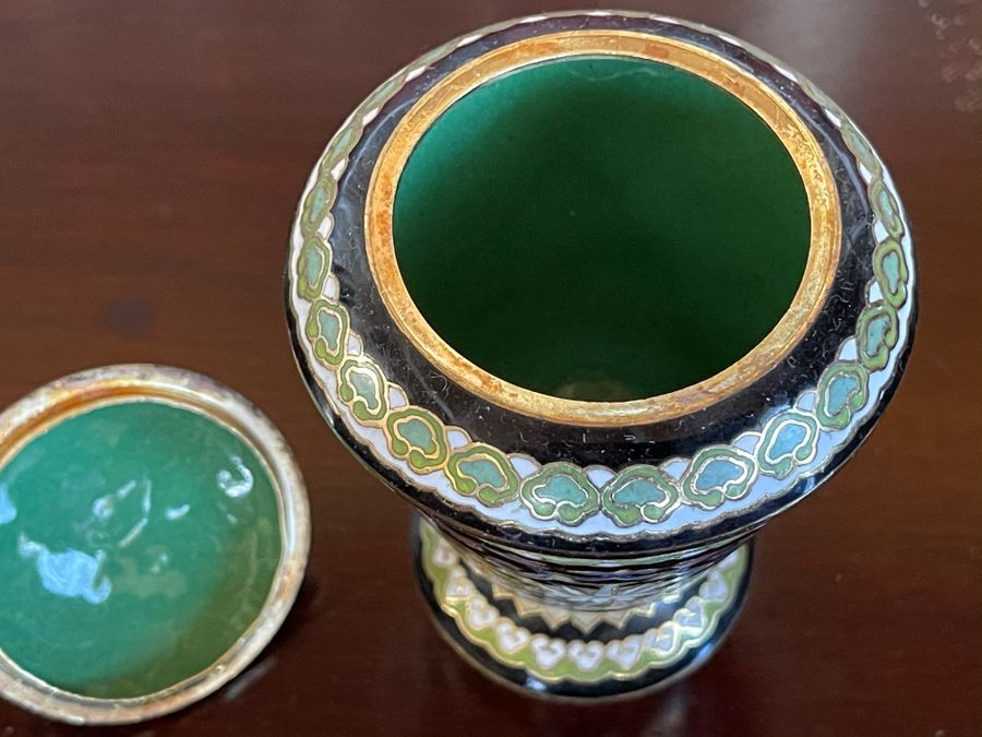 Vintage Chinese Cloisonne Pair Of Footed Lidded Jars 4.5H And Pair Of Dishes Trays 3.5R [Photo 9]