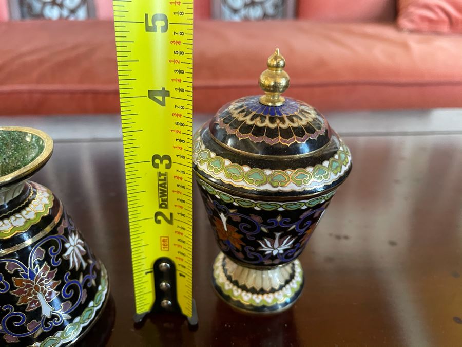 Vintage Chinese Cloisonne Pair Of Footed Lidded Jars 4.5H And Pair Of Dishes Trays 3.5R [Photo 14]