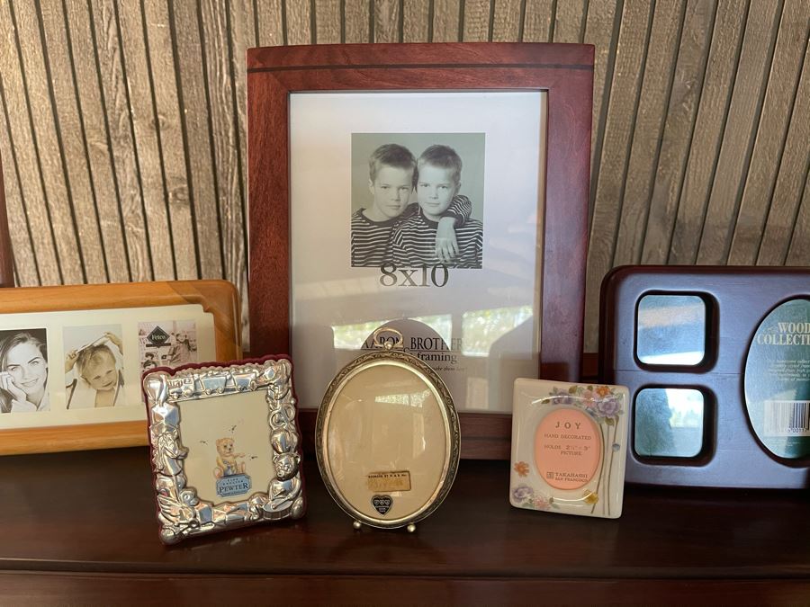 Picture Frame Lot [Photo 4]