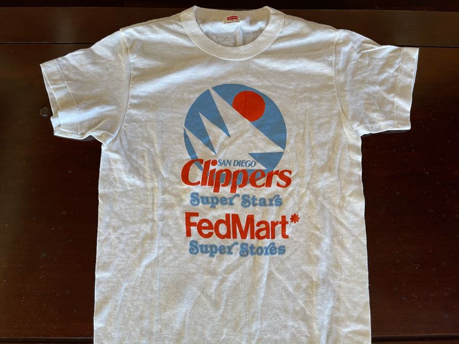 Vintage San Diego Clippers NBA Basketball Kids T-Shirt Size 16 [Photo 1]