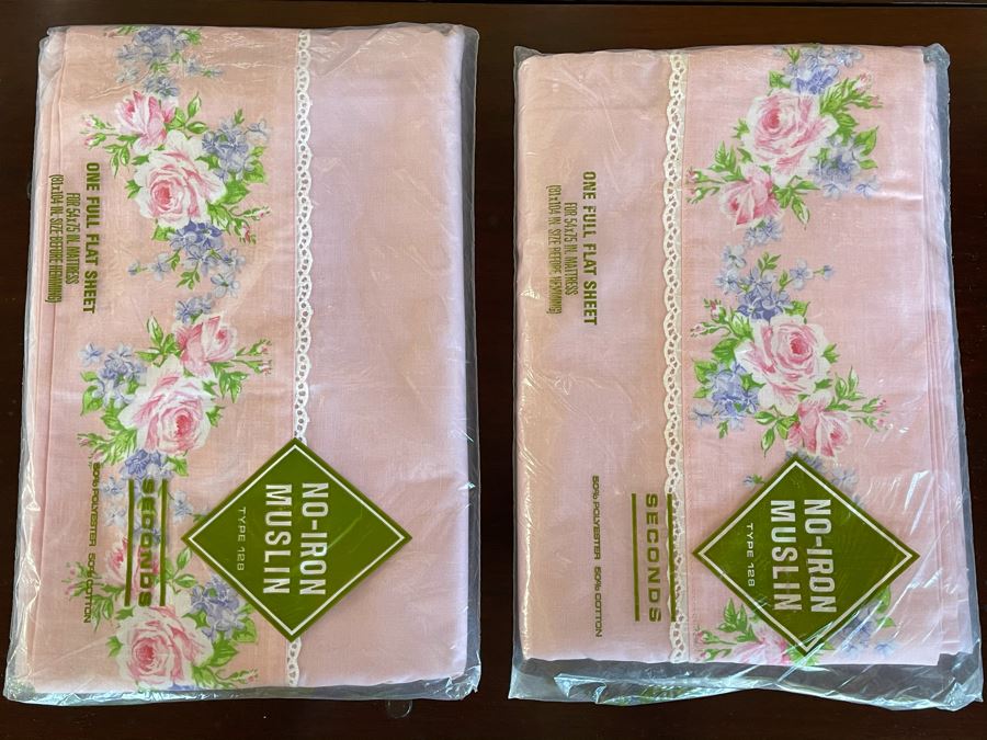 Pair Of Vintage New Old Stock Full Flat Sheets [Photo 2]