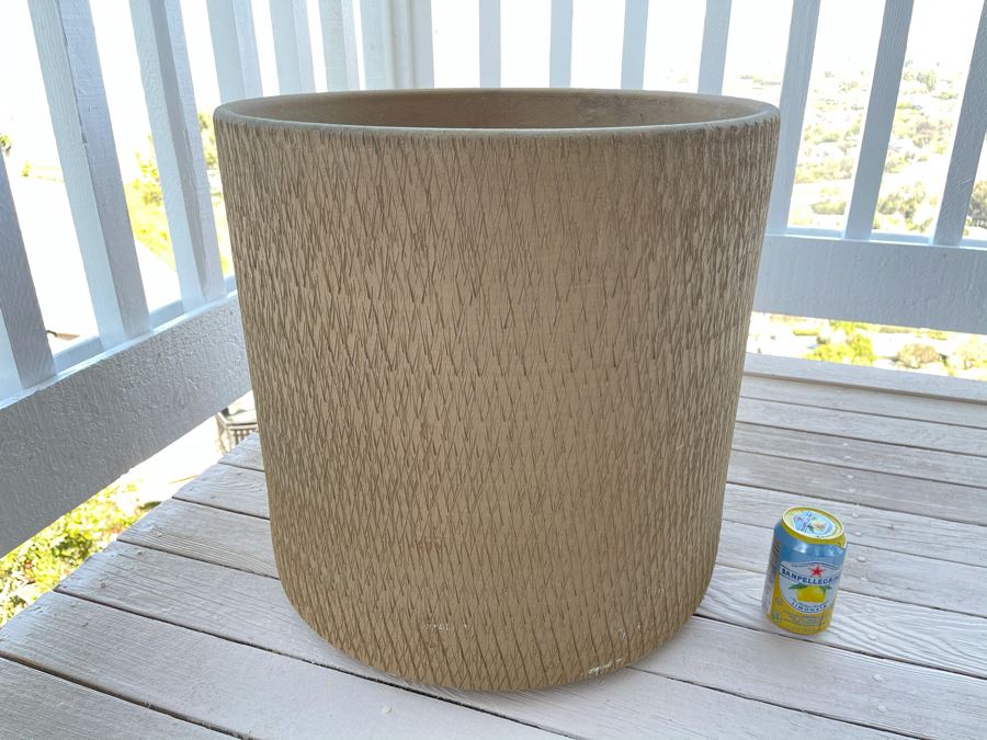 Gainey Ceramics Large Architectural Pottery Laverne California Pottery 20W X 20H (Slight Exterior Radial Crack As Shown In Photos) [Photo 6]