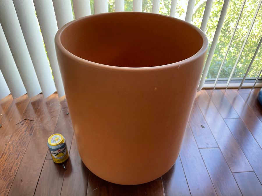 Gainey Ceramics Large Architectural Pottery Laverne California Pottery 16.5W X 20H  [Photo 3]