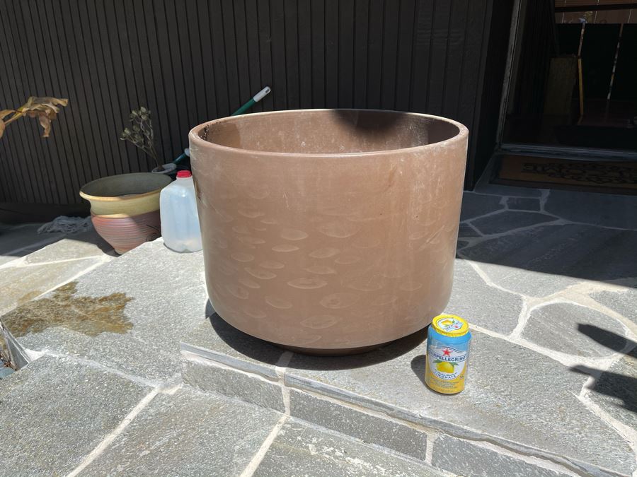 Gainey Ceramics Architectural Pottery Laverne California Pottery 19.5W X 15H [Photo 5]