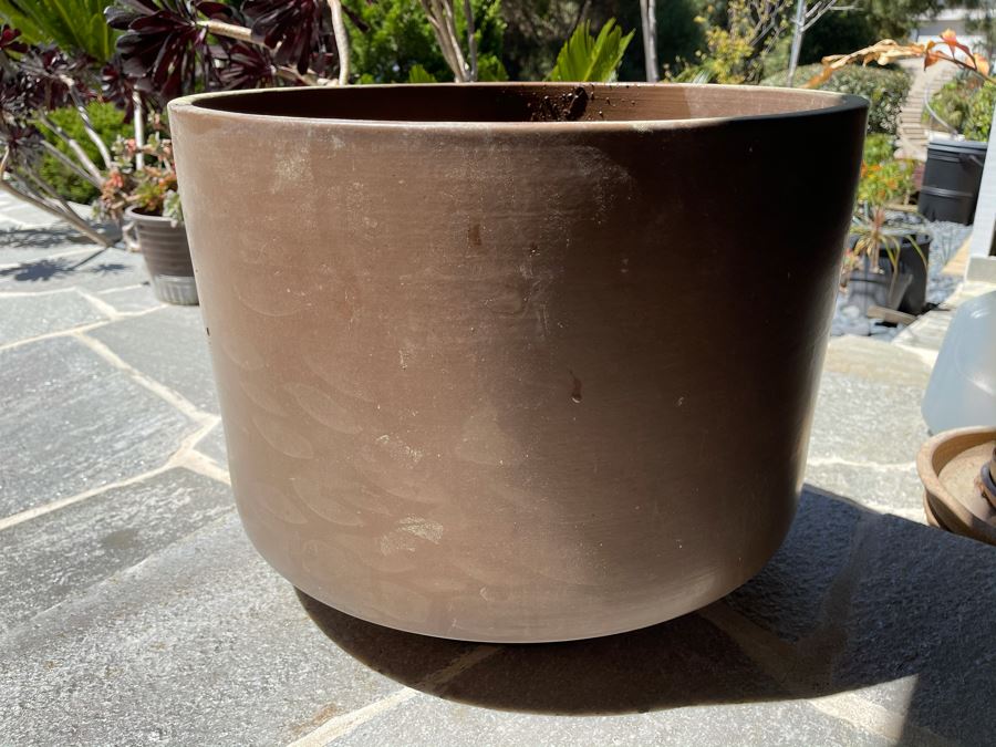Gainey Ceramics Architectural Pottery Laverne California Pottery 19.5W X 15H [Photo 3]