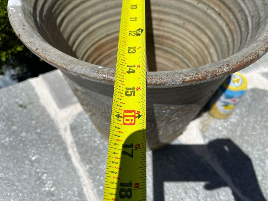 Art Pottery Planter 14W X 13H [Photo 5]