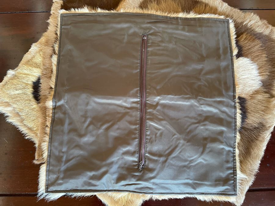 Set Of Four Fur Pillow Covers 16 X 16 [Photo 4]