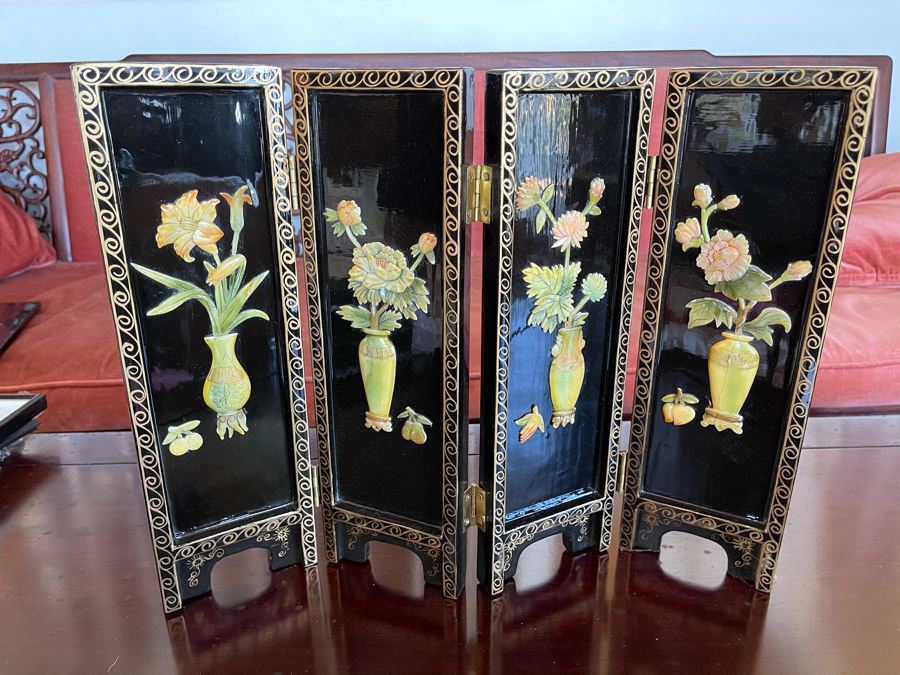 Small Asian Panels Wooden Screen With Relief Carved Soapstone Floral Vases 18 X 14 [Photo 2]