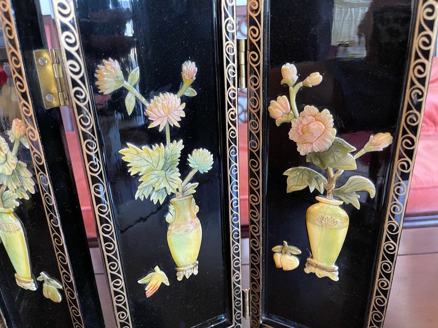 Small Asian Panels Wooden Screen With Relief Carved Soapstone Floral Vases 18 X 14 [Photo 4]