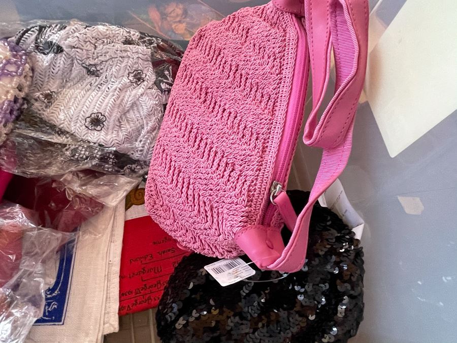 Plastic Bin Filled With New Linens, Beaded Purses, Tablecloths, Handbags (See All Photos) [Photo 22]