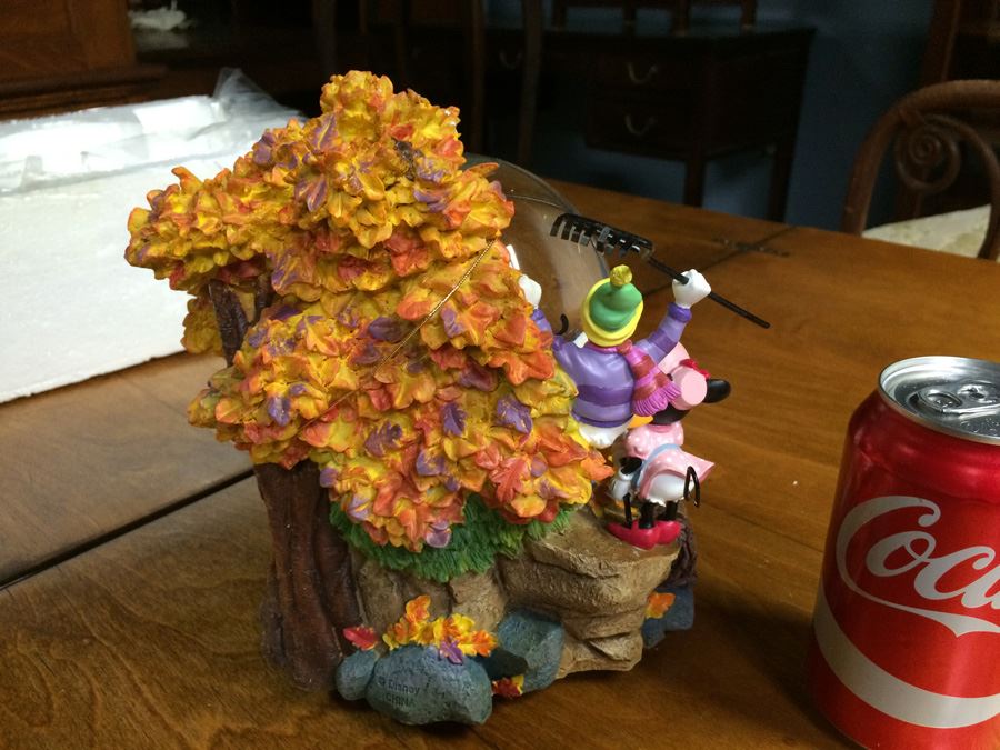 Mickey Mouse and Friends Falling Leaves LARGE Snowglobe [Photo 9]