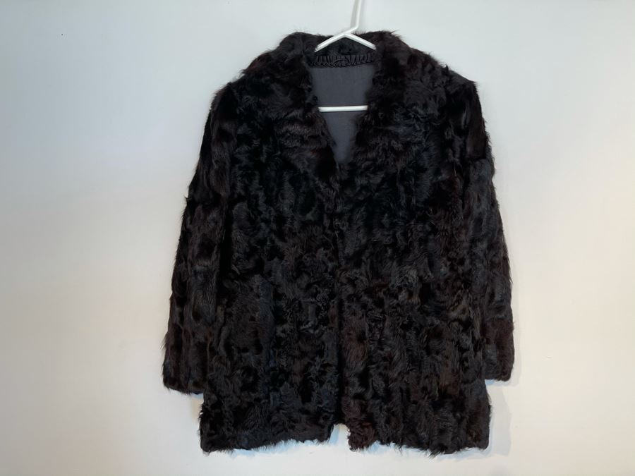 JUST ADDED - Vintage Women's Fur Jacket Size 7 [Photo 2]