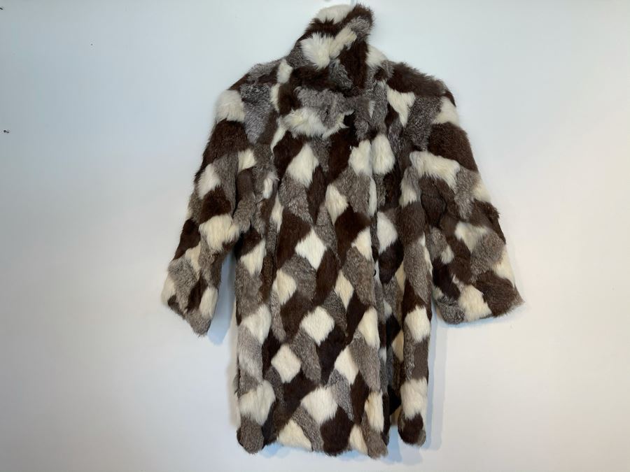 JUST ADDED - Vintage Women's Fur Jacket Size 30 S