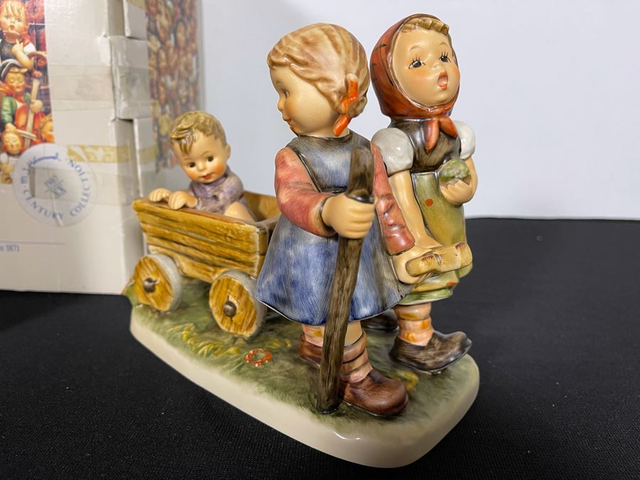 Hummel Figurine 'Pleasant Journey' Century Collection 1987 #448 6.25H With Original Box [Photo 5]