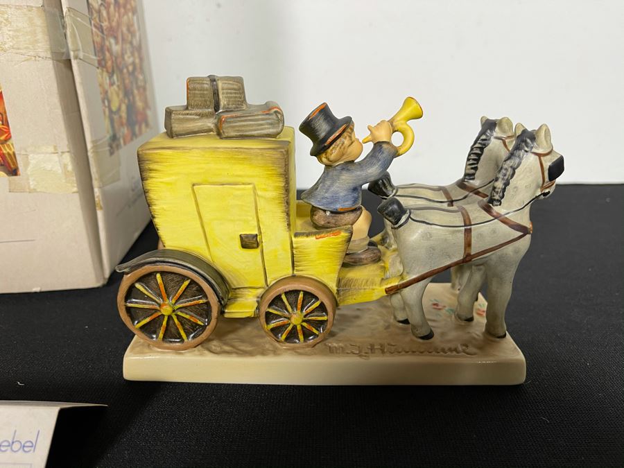 Hummel Figurine 'The Mail Is Here Diligence' #823 6W X 4.25H With Original Box [Photo 5]