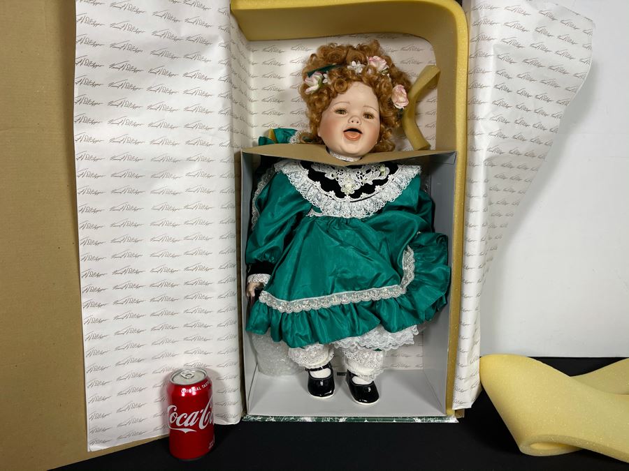 Vintage 1993 Limited Edition Vincent J. DeFilippo Doll 428 Of 2000 With Box 22'H [Photo 2]