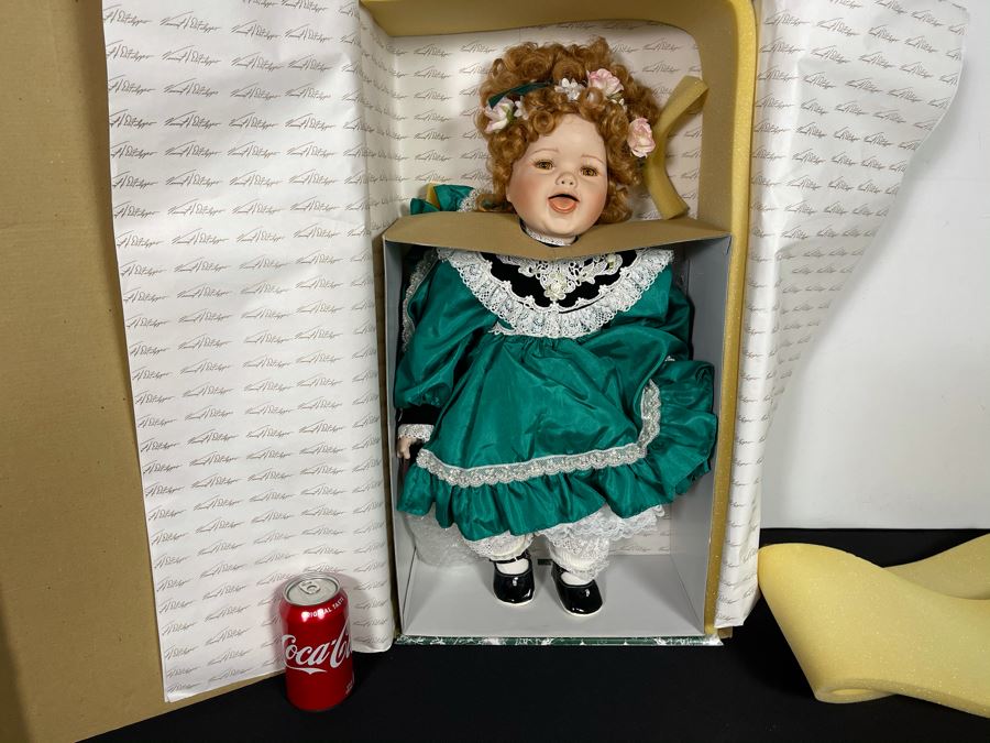 Vintage 1993 Limited Edition Vincent J. DeFilippo Doll 428 Of 2000 With Box 22'H [Photo 4]