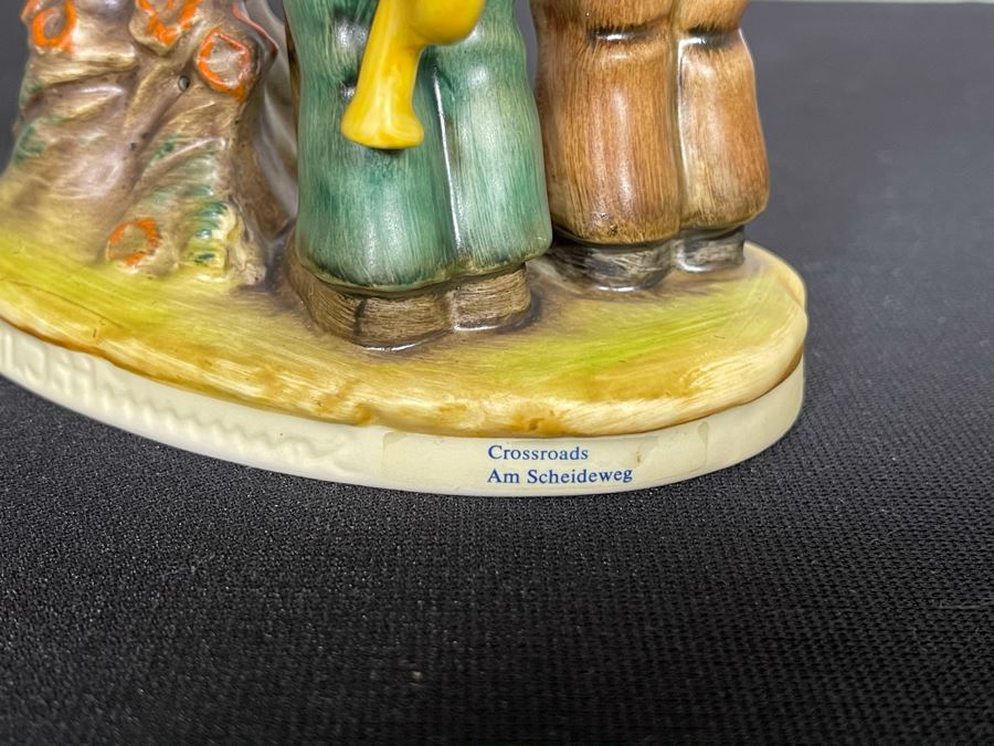 Hummel Figurine 'Cross-roads' #331 6.75H With Original Box [Photo 9]