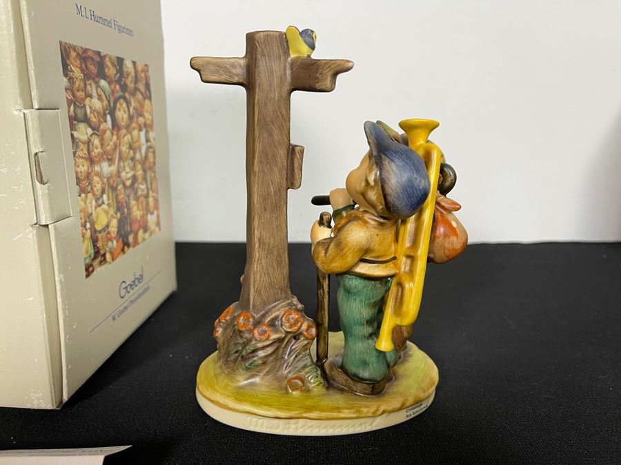 Hummel Figurine 'Cross-roads' #331 6.75H With Original Box [Photo 8]