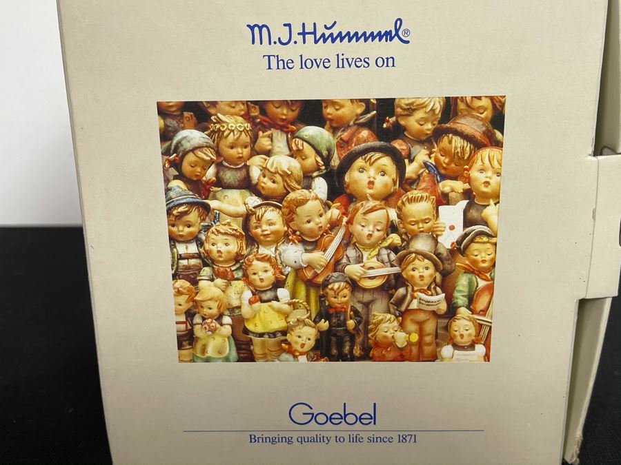 Hummel Figurine 'Little Goat Herder' #200 5.25H With Original Box [Photo 8]